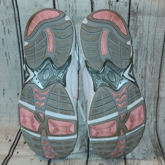 Vionic Walker Classic Sneakers Womens 8.5  White/Pink Leather Lace Up Low Top - Picture 3 of 7